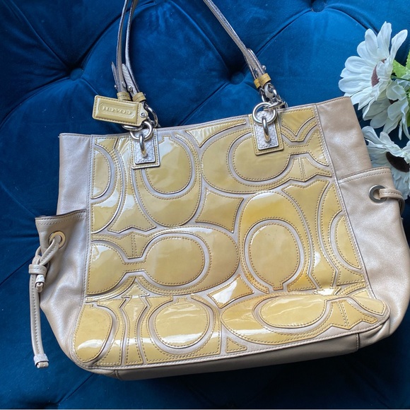 COACH PEYTON OPTIC PATRNT LEATHER BAG - Picture 16 of 16